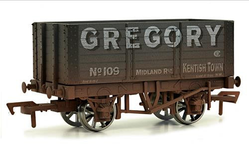 7 Plank Wagon 9ft Wheelbase Gregory No.109 - Weathered