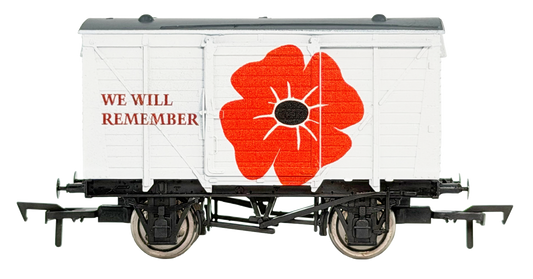 4F-011-202 Ventilated Van We Will Remember Poppy - Weathered