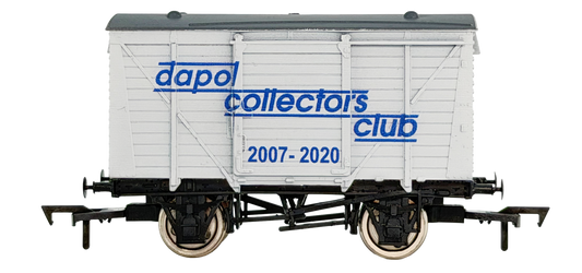 4F-011-200 Ventilated Van Dapol Collectors Club - Weathered