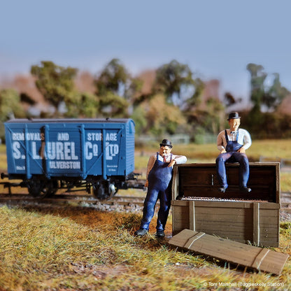 Music Box - Piano & Crate Scale Model - Model Railway/Diorama