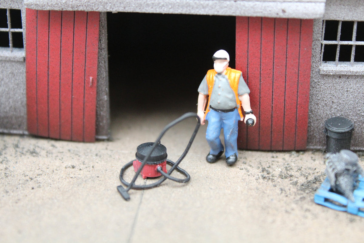 Goodwood Scenics BS8024 Vacuum Cleaner - UNPAINTED - OO Gauge – Rails