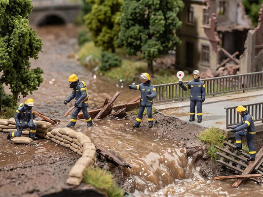 151725 THW Emergency Relief Workers (5) Figure Set