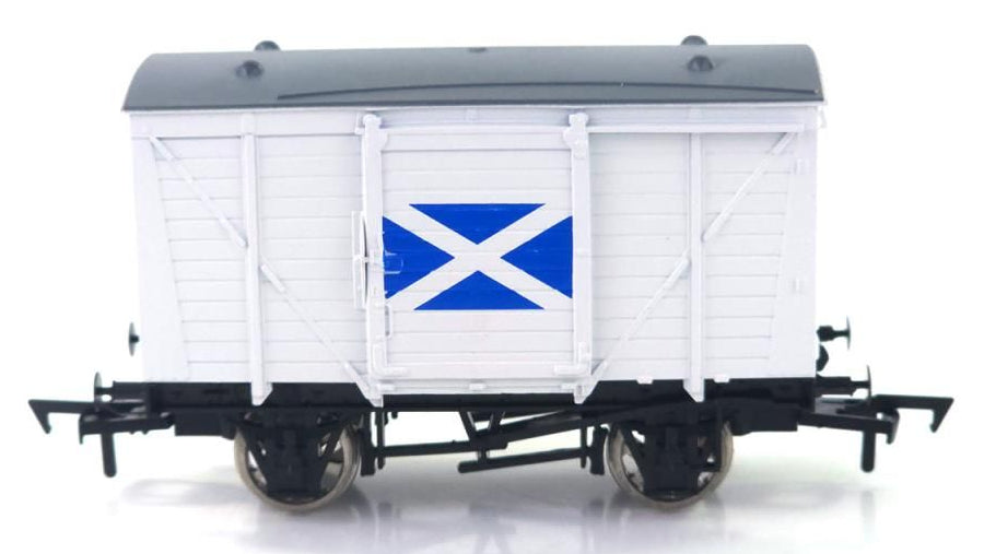 GM4410305 Vent Van Scottish Saltire Flag