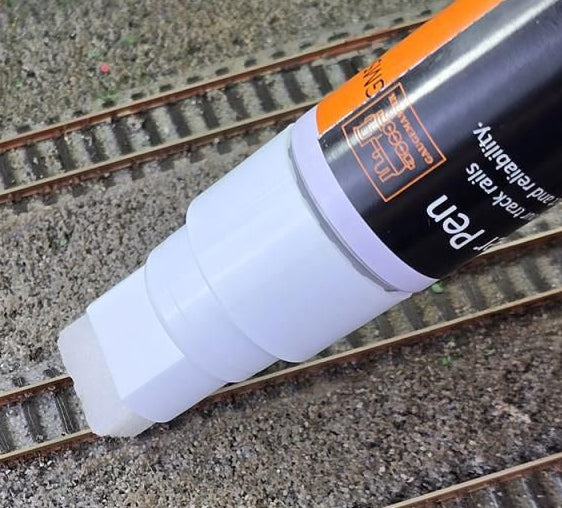 GM567 N Gauge Track Cleaning Toolkit