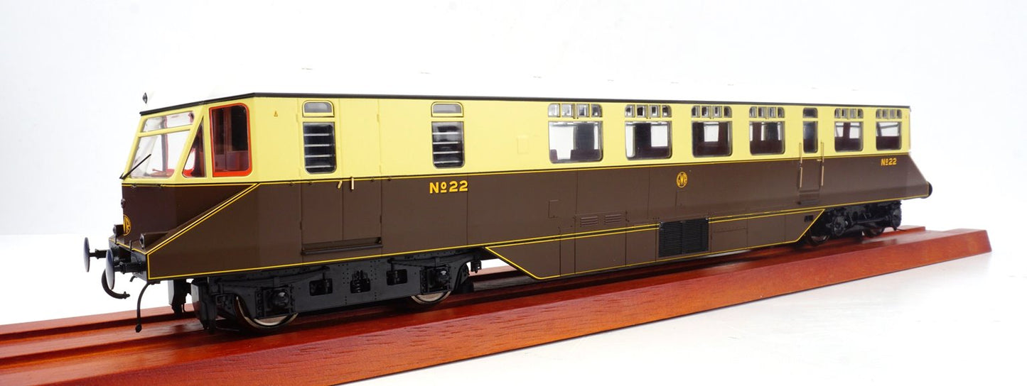 Pre-Owned GWR AEC ‘Razor Edge' Railcar GWR Chocolate/Cream (White roof & monogram) No.22 Diesel Locomotive