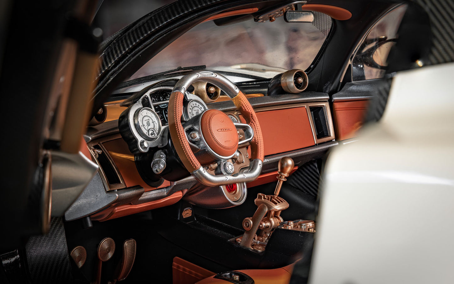HK123 Pagani Utopia Coupé – Bianco Perla
