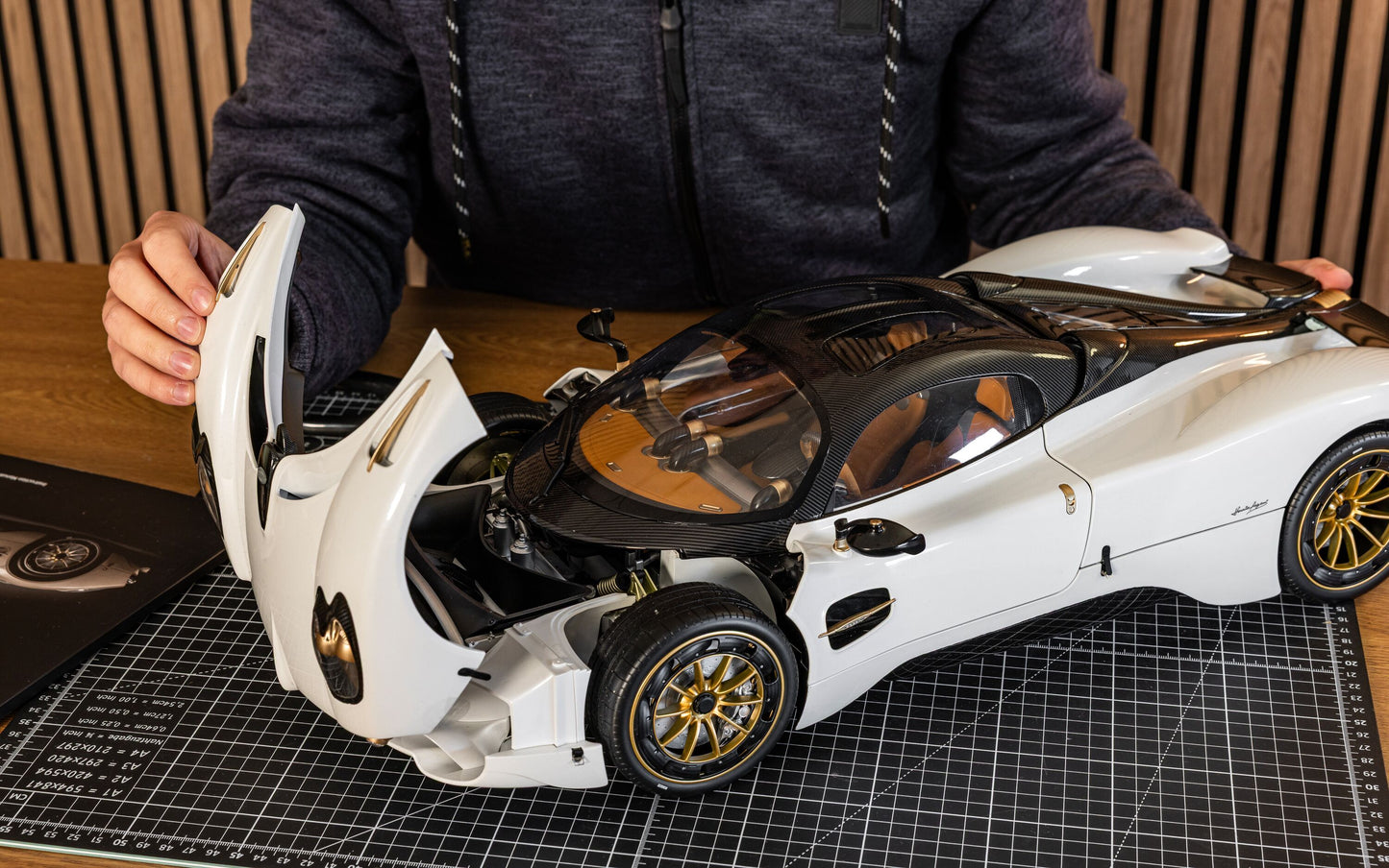 HK123 Pagani Utopia Coupé – Bianco Perla