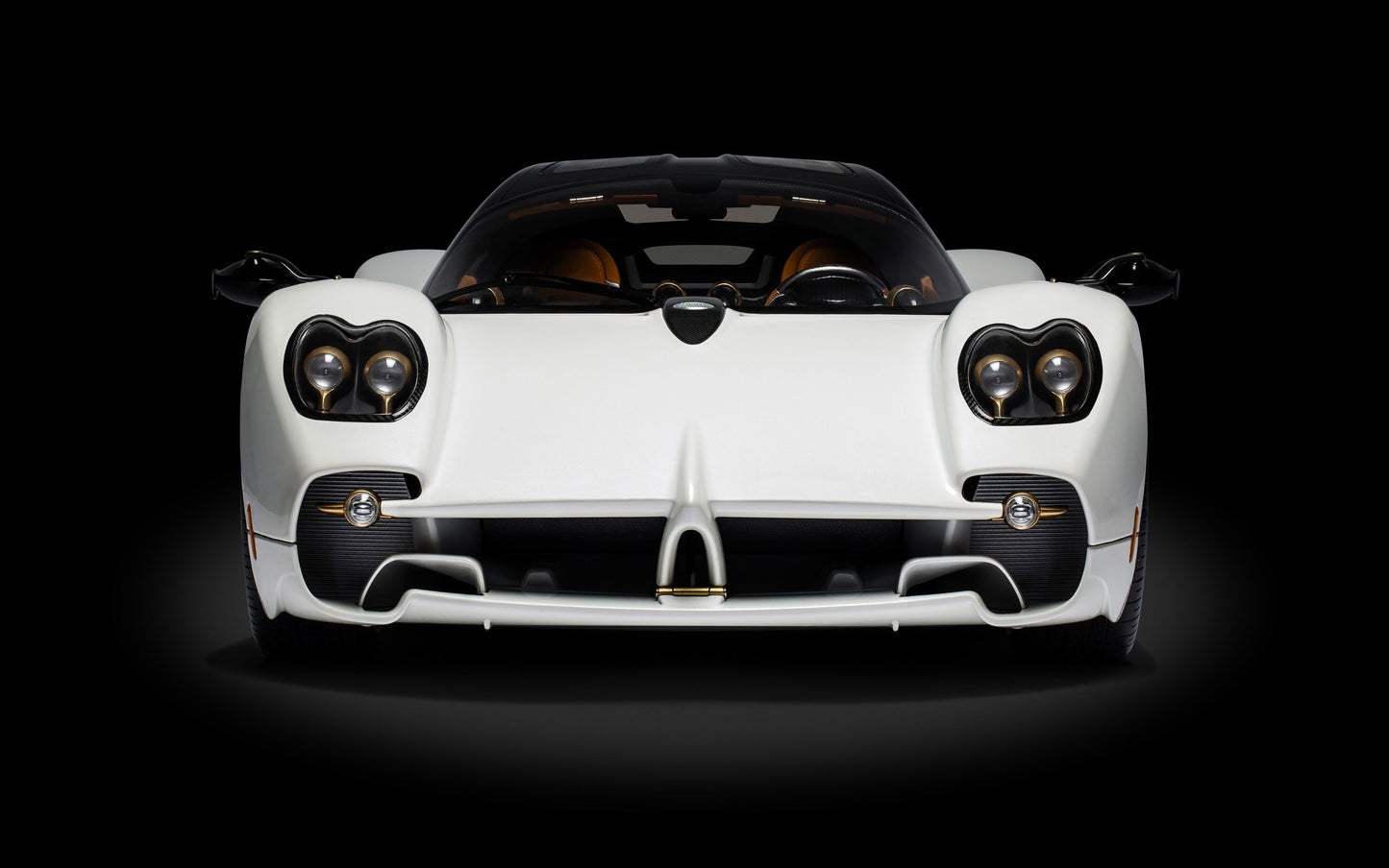HK123 Pagani Utopia Coupé – Bianco Perla