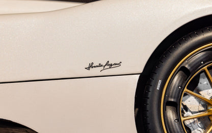 HK123 Pagani Utopia Coupé – Bianco Perla