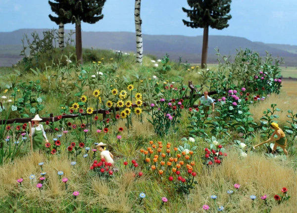 BUS1258 Flower and plant set