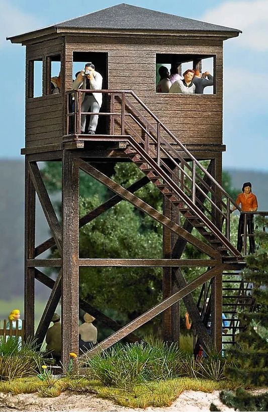 BUS1585 Wildlife park Observation tower