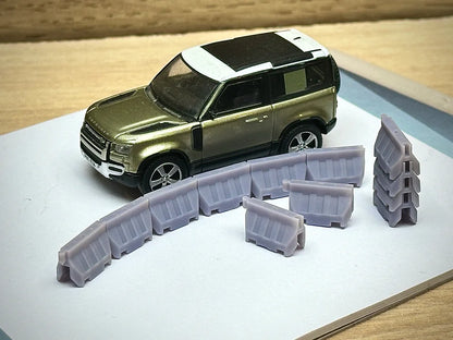 OO Gauge Traffic/Road Barriers (Pack of 12) - Unpainted