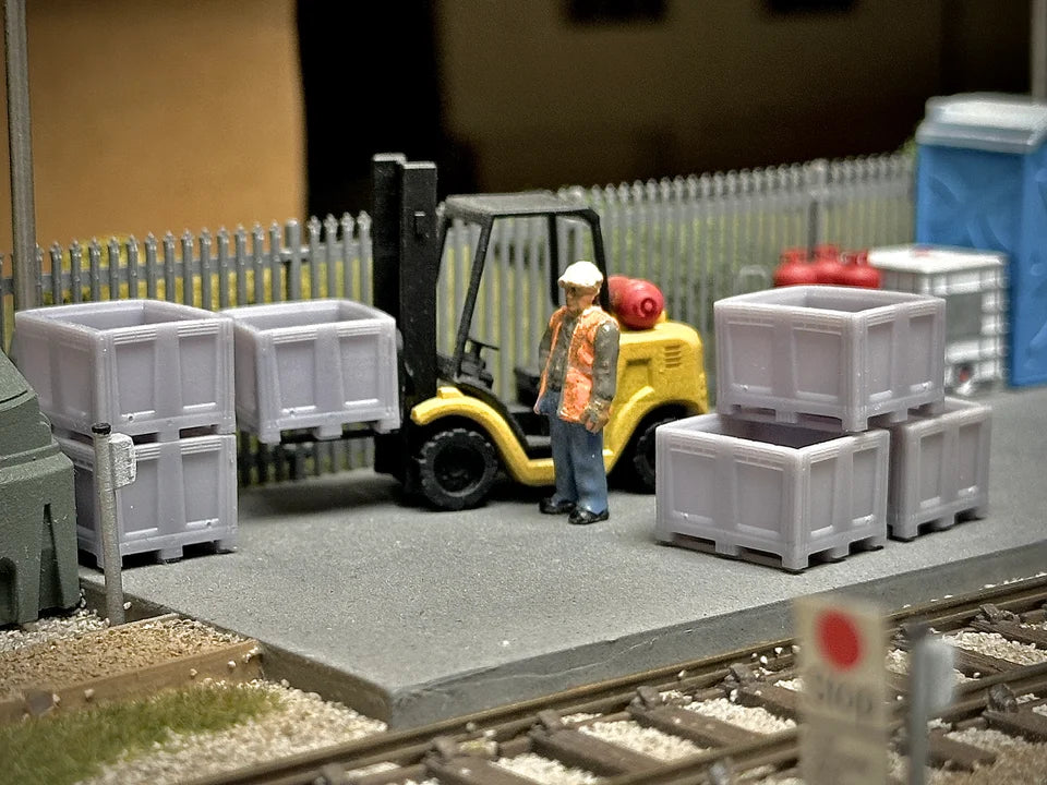 OO Gauge Pallet Boxes (Pack of 6) - Unpainted