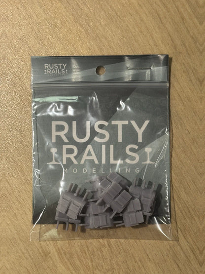 OO Gauge Coach Seating (Pack of 10) - Unpainted