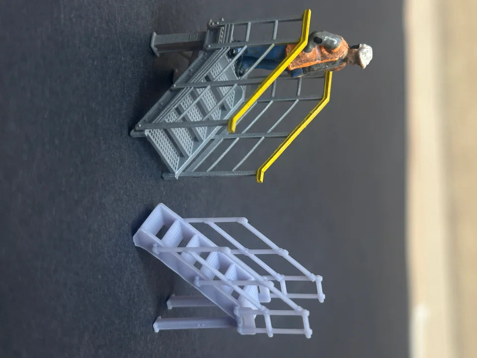 OO Gauge Access Steps (Pack of 2) - Unpainted