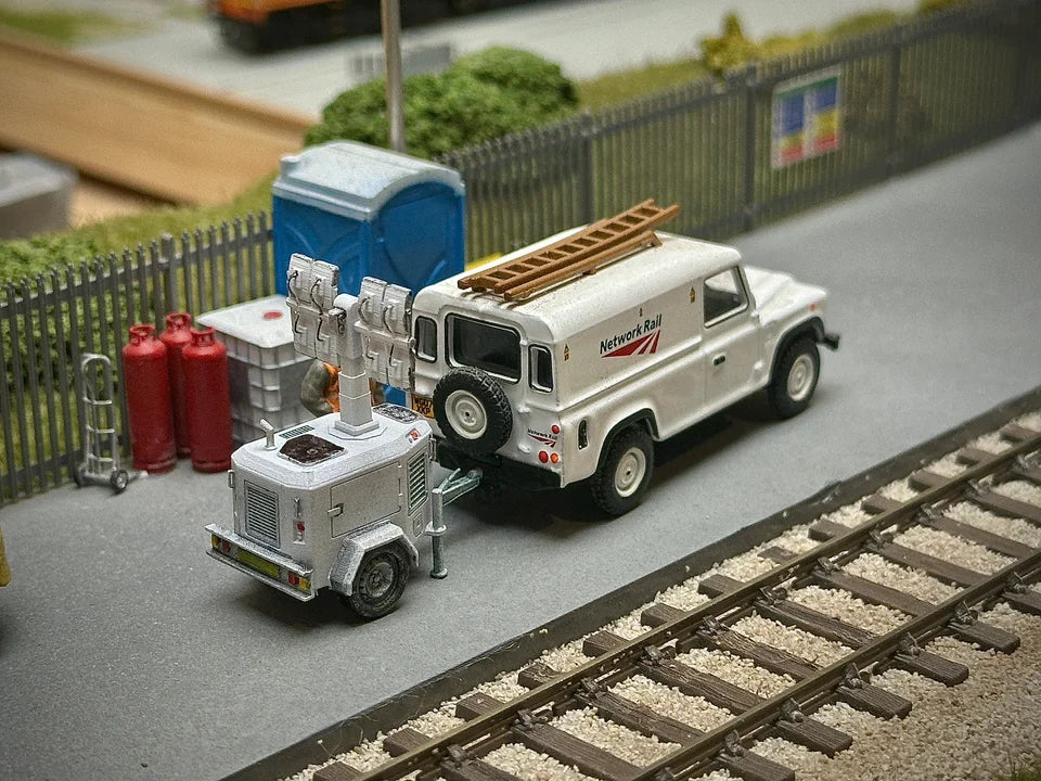 OO Gauge Lighting Tower (Single Pack) - Unpainted