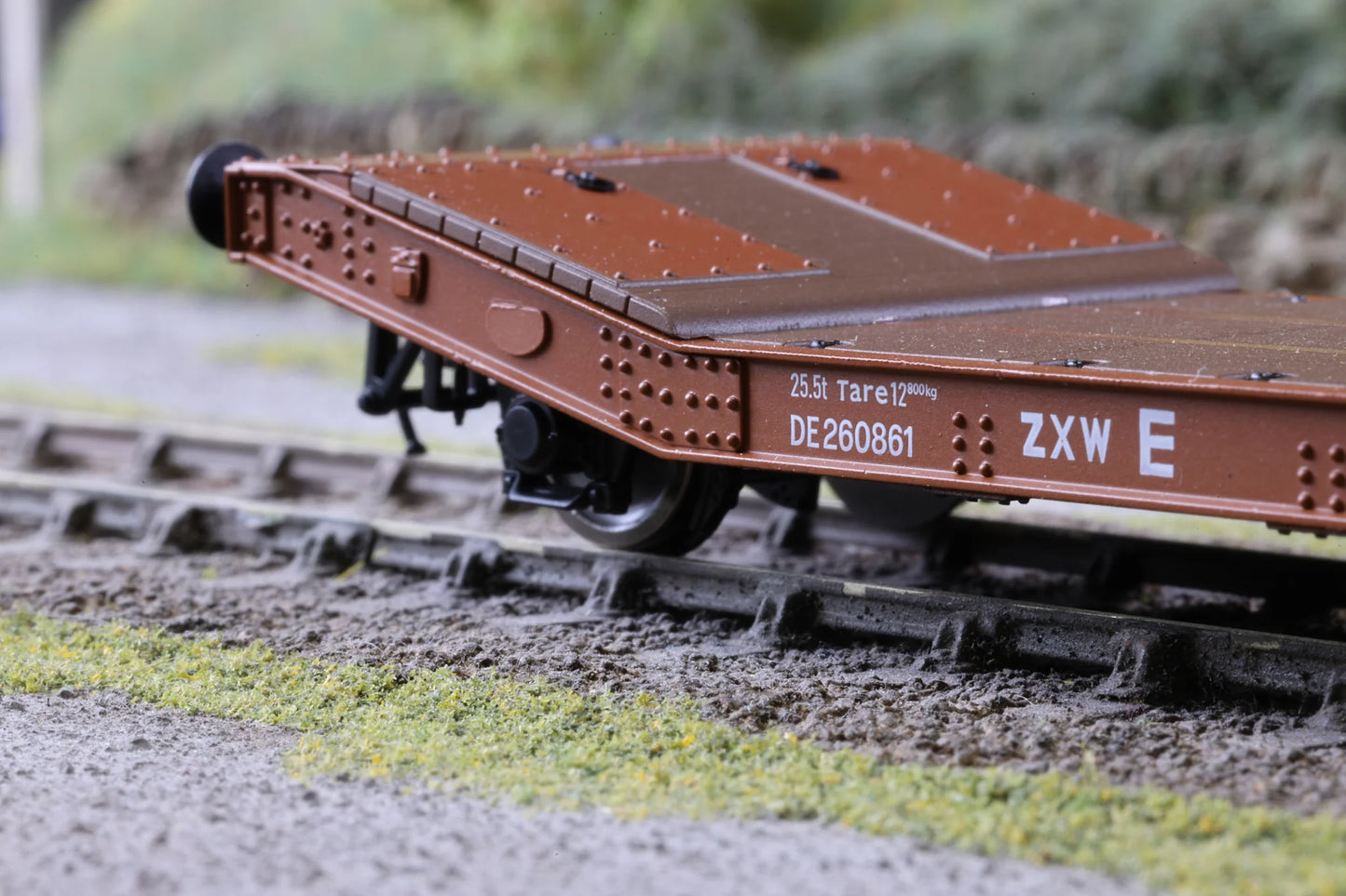 25T Lowmac LNER Red Oxide Wagon 260845