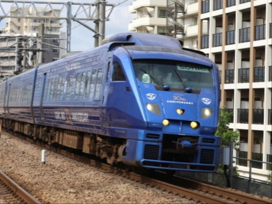10-2160 JR 883 Series Sonic 1st Renewal Car 4 Car EMU