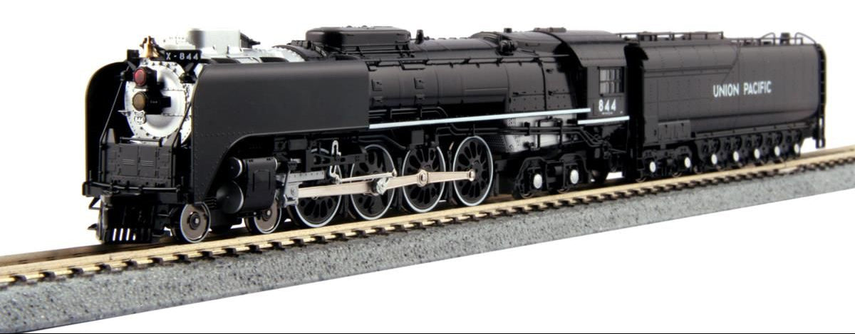 107-0100 Union Pacific Big Boy/FEF Golden Spike Steam Train Set
