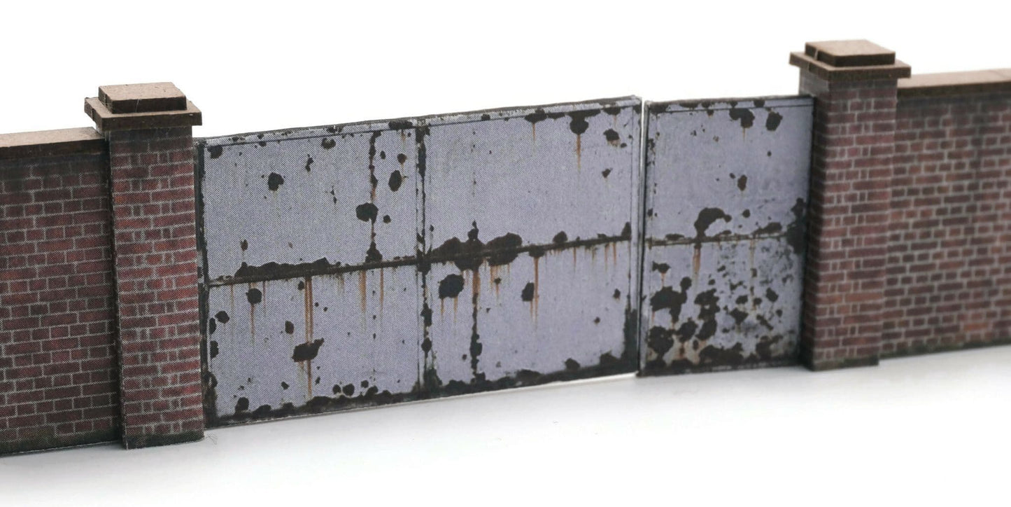 OO 6ft Industrial Brick Wall And Gates Model Kit
