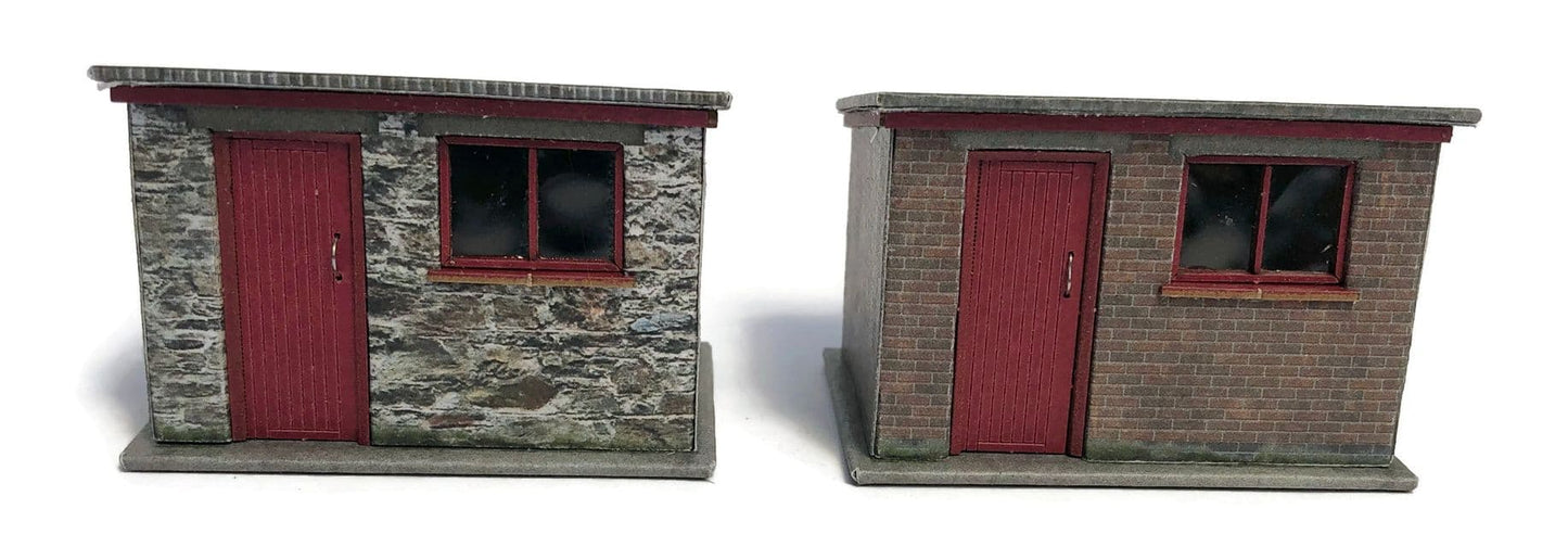 OO Small Brick/Stone Lineside Huts/Sheds (Pack of 2) Model Kit