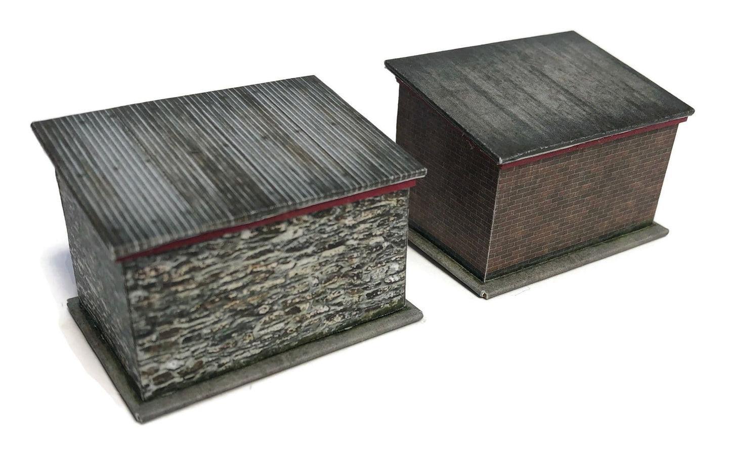 OO Small Brick/Stone Lineside Huts/Sheds (Pack of 2) Model Kit