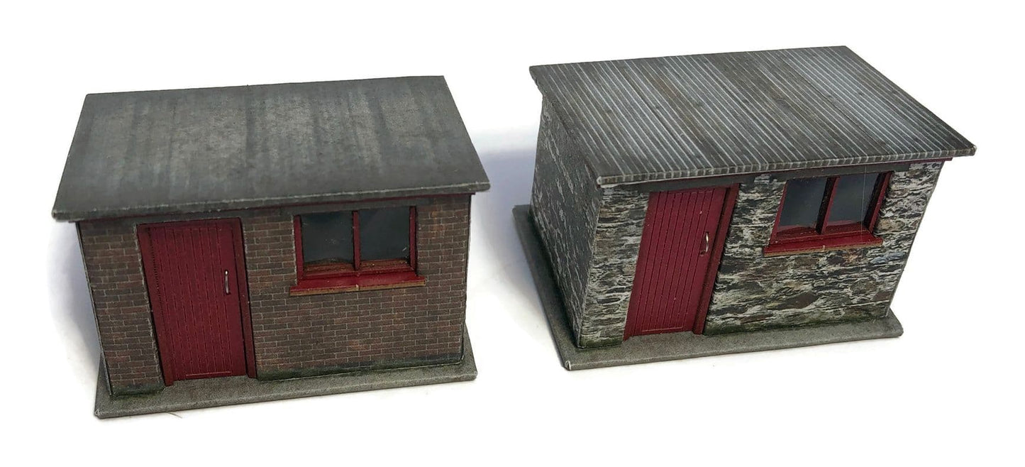 OO Small Brick/Stone Lineside Huts/Sheds (Pack of 2) Model Kit