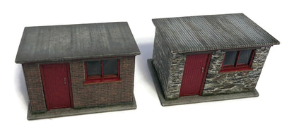 OO Small Brick/Stone Lineside Huts/Sheds (Pack of 2) Model Kit