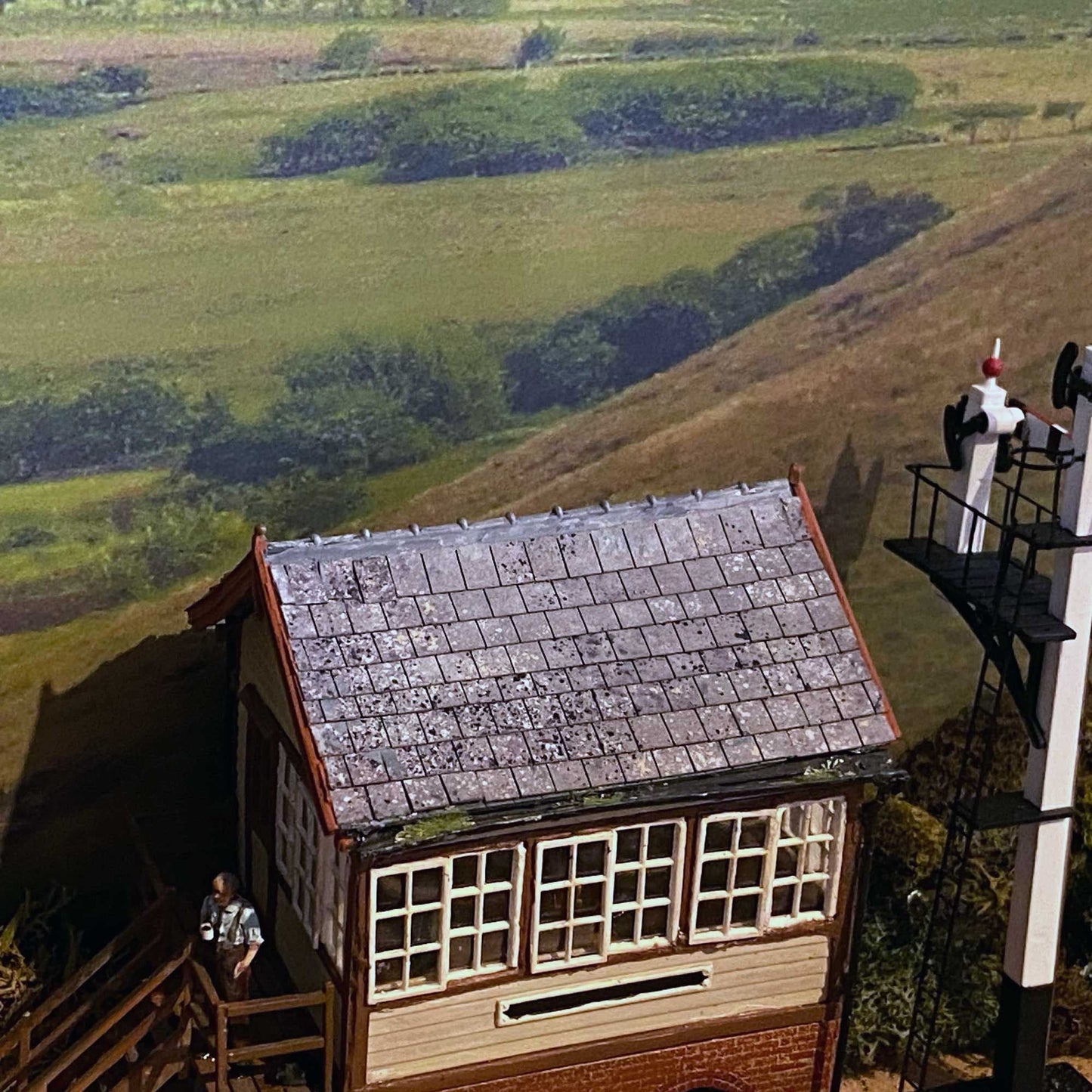 OO/HO Pre-Weathered Laser Cut Roof Slates Model Kit