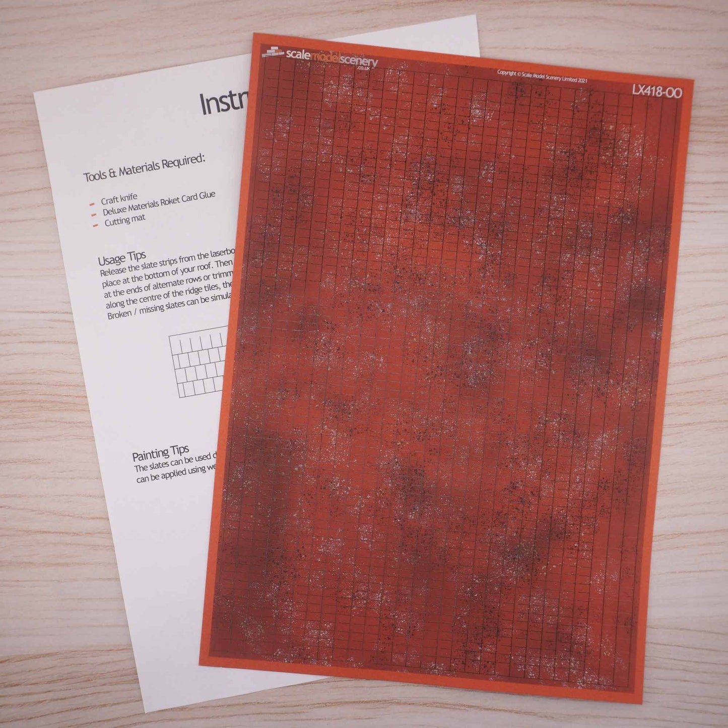 OO/HO Pre-Weathered Terracotta Roof Tiles Model Kit