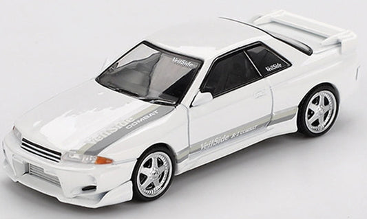MGT01066-R Nissan Skyline GT-R (R32) VeilSide Combat C-I White (RHD)