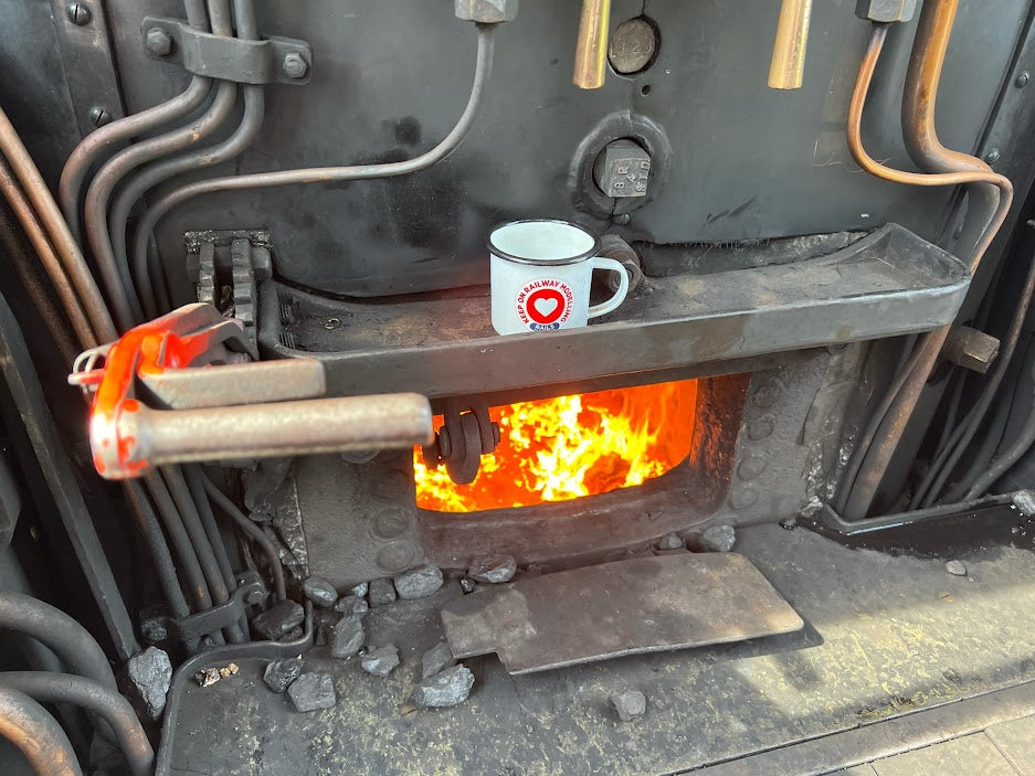 Rails of Sheffield 'Keep on Railway Modelling ♡' 350ml Outdoor Camping White Enamel Metal Mug/Cup