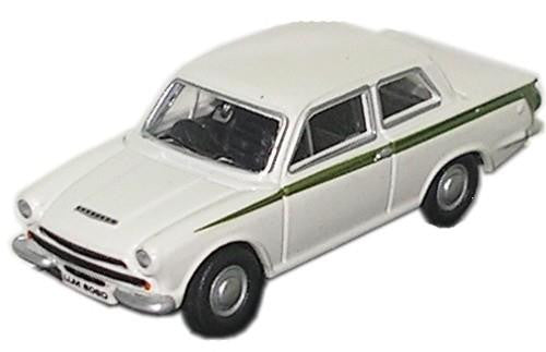 Ford Cortina MkI Ermine White/Green