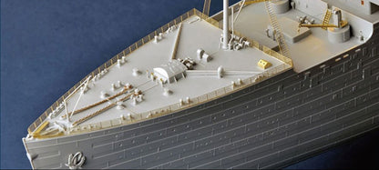 PKTM03719 Titanic Model Kit with LED Light Set