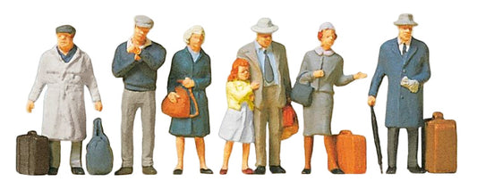 At the Platform (7) Exclusive Figure Set