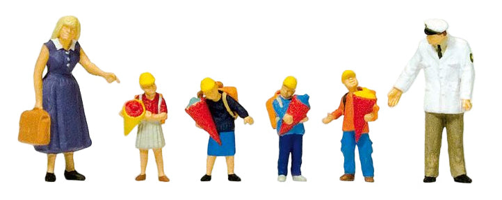 First Day at School Scene (6) Exclusive Figure Set