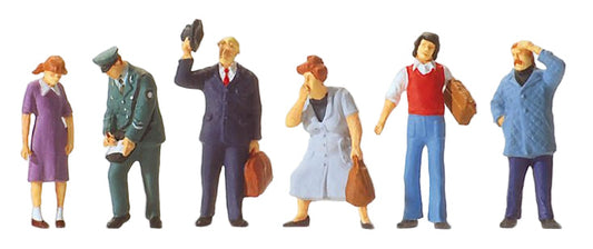 GDR Street Scenes (6) Exclusive Figure Set