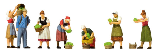 Grape Harvesting (7) Exclusive Figure Set