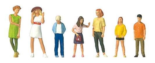 Standing Youths (7) Exclusive Figure Set