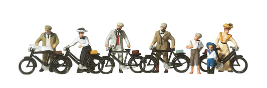 PR12129 Standing Cyclists 1900 (7) Exclusive Figure Set