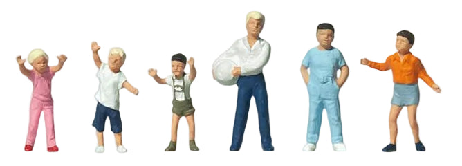 PR14120 Children Playing Ball (6) Standard Figure Set