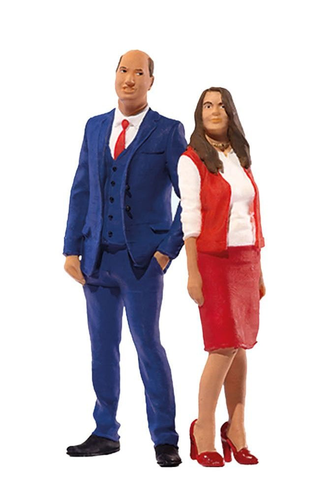 PR65378 Prince William & Princess Kate Figure Set