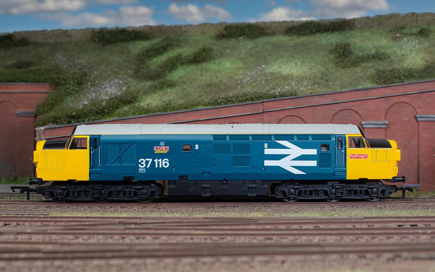 Railroad Plus BR Class 37 Co-Co 37116 'Comet' Diesel Locomotive