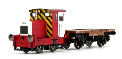 John Dewar & Sons Ruston & Hornsby R&H 48DS 0-4-0 Locomotive No. 458957 with Flatbed Wagon