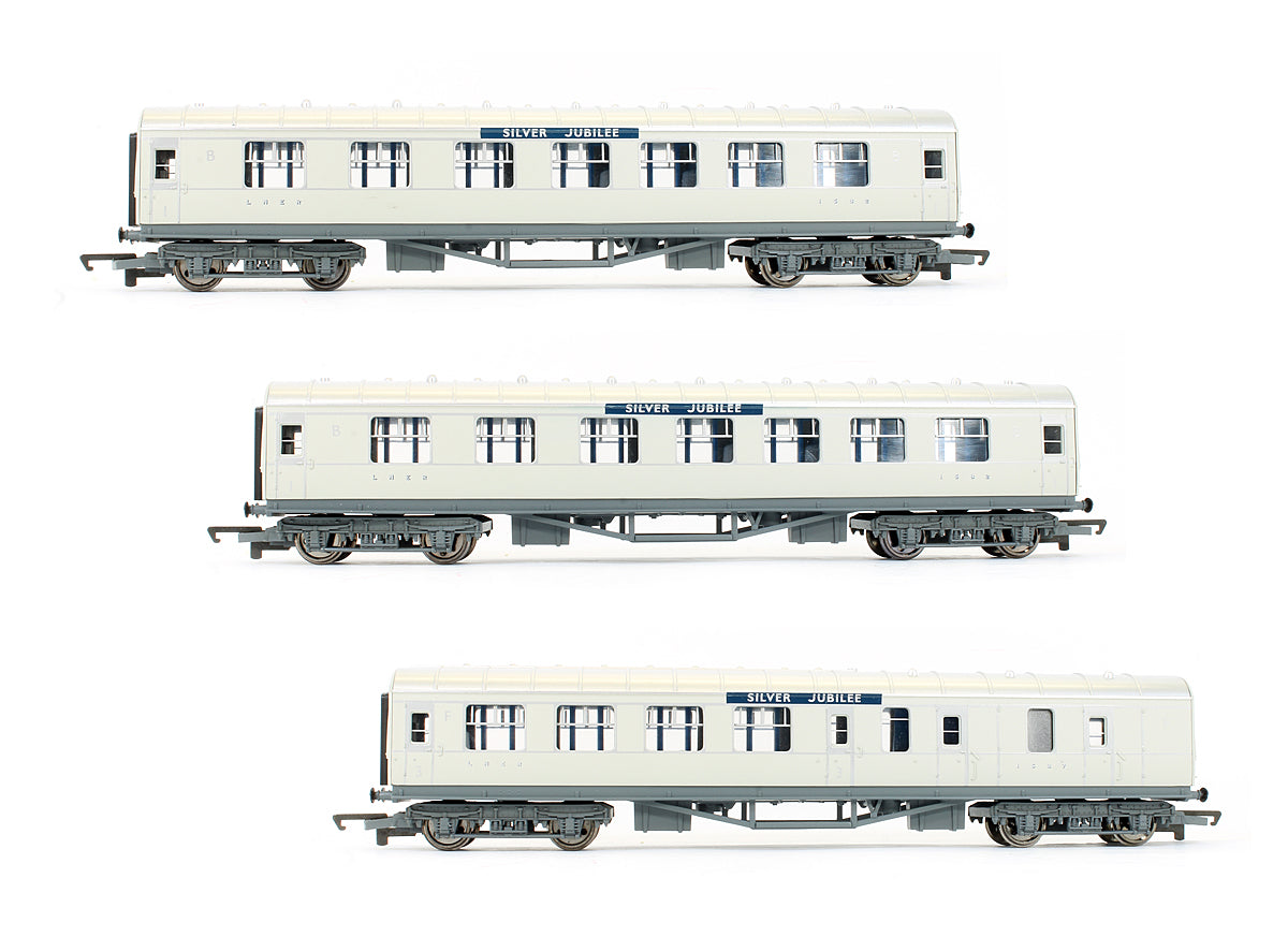 Pre-Owned Silver Jubilee Coach Pack