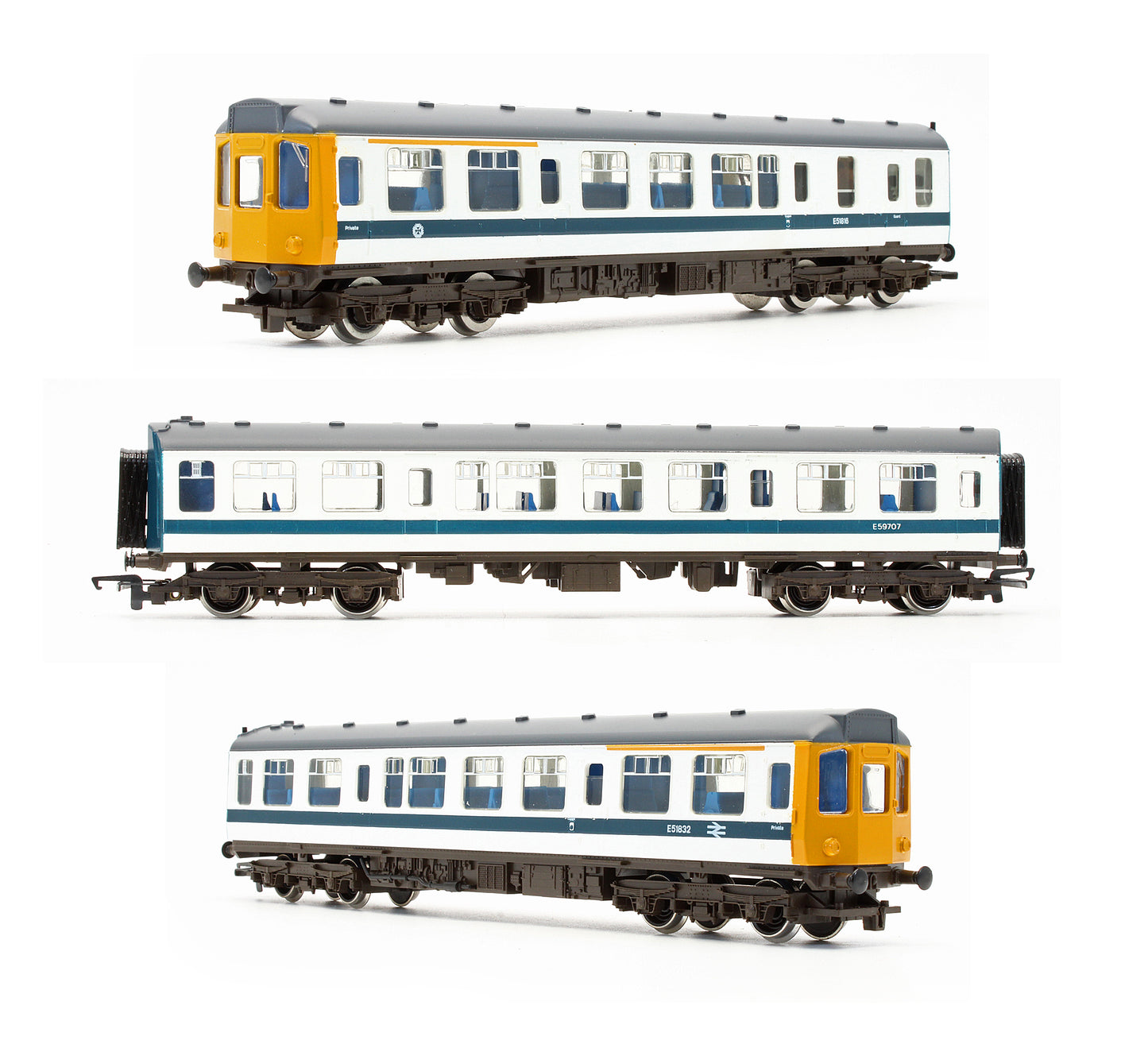 Pre-Owned BR White Blue 3 Car Class 110 DMU