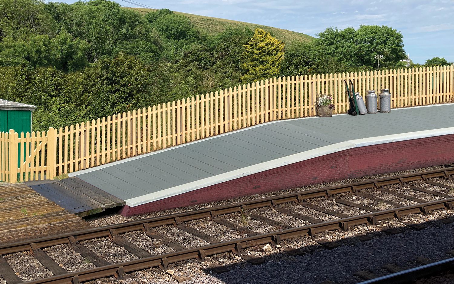 Hornby R7370 Skaledale Platform End Ramp x2 – Rails