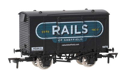 4F-RAILS-26 Rails of Sheffield Black Vent Van