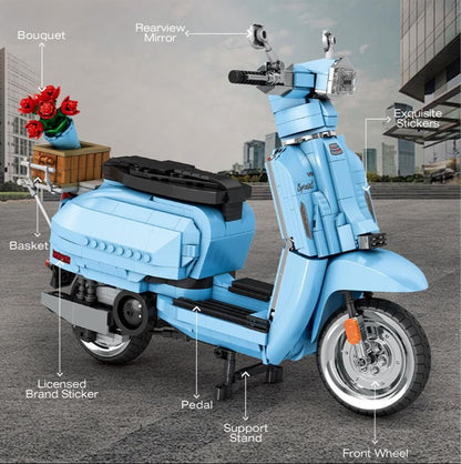 Lambretta Scooter Sky Blue 1169pc Construction Set