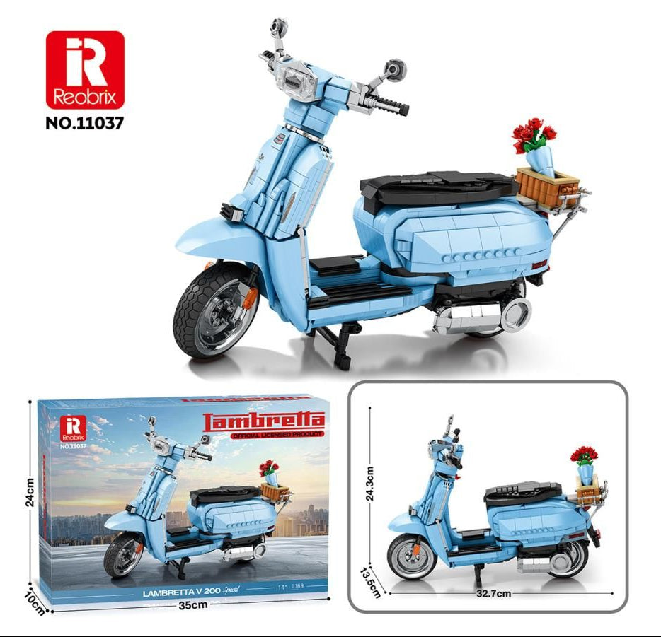 Lambretta Scooter Sky Blue 1169pc Construction Set